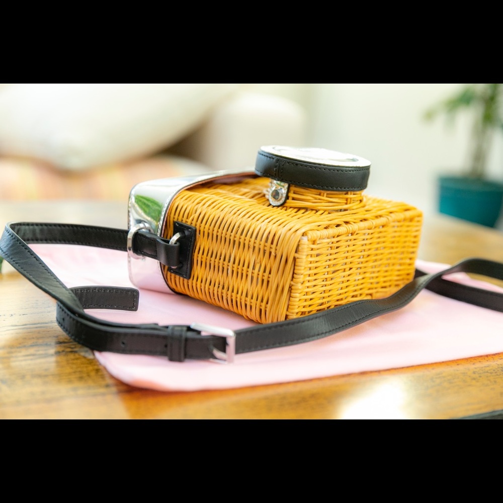 Kate Spade Rose 3D Camera Crossbody bag - Picture 6 of 7